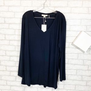 Simply Noelle black top size XXL